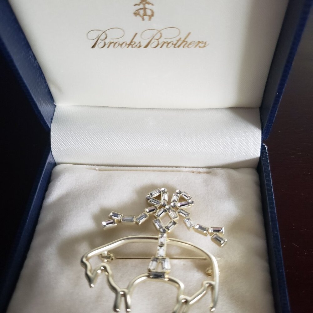 Brooks brothers logo pin